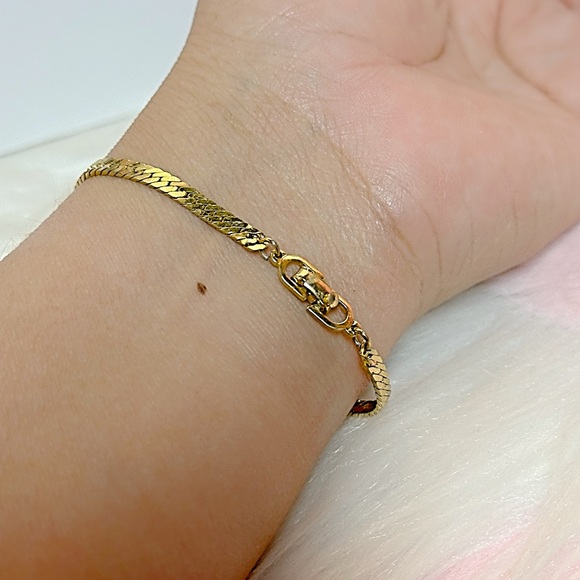 LOW START - CHRISTIAN DIOR GOLD TONE BRACELET- 7” long - Picture 7 of 12